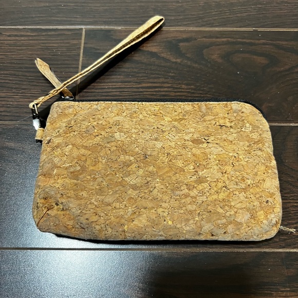 Cork Wallet - Picture 2 of 3